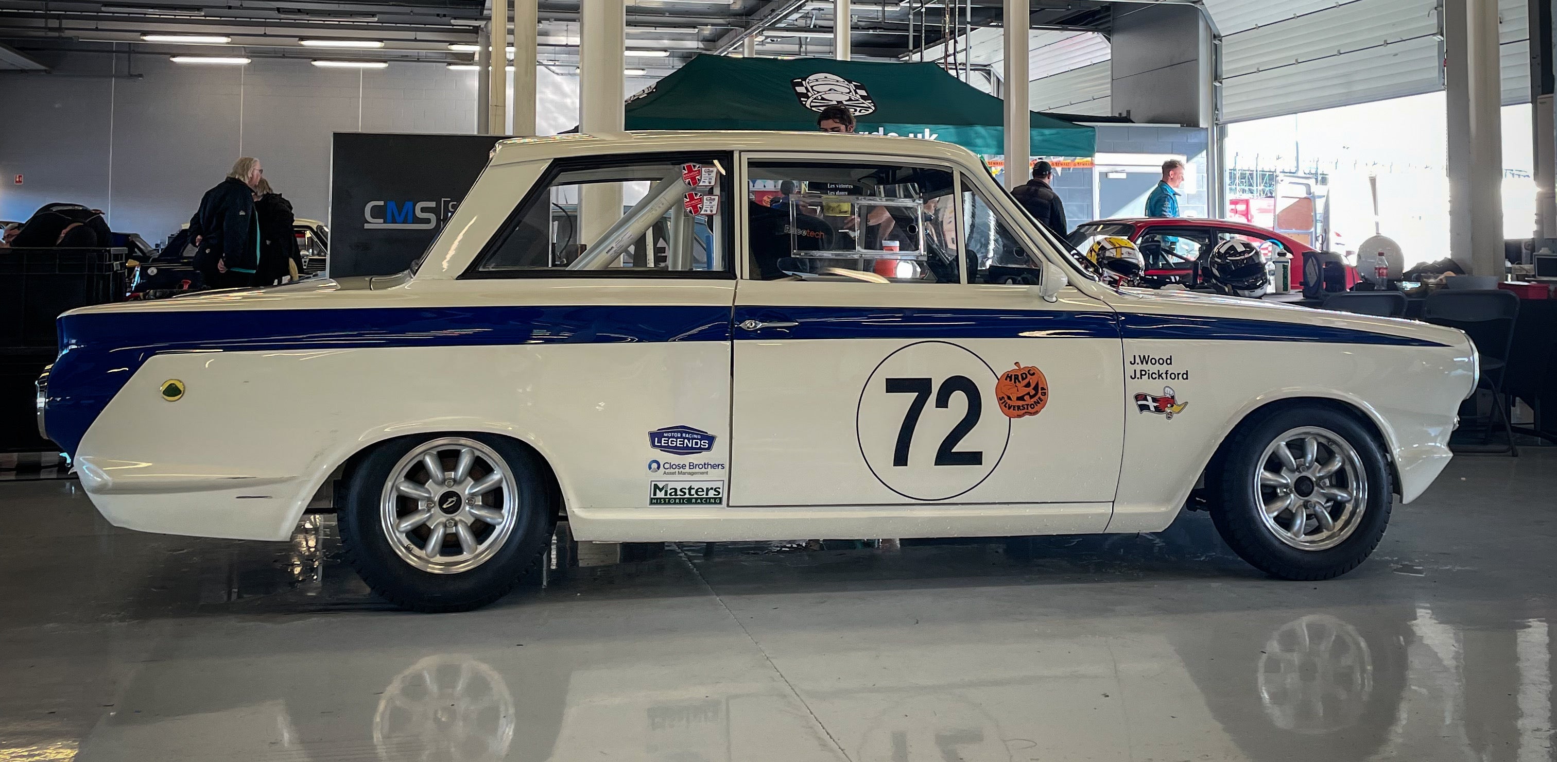 Ford Cortina
