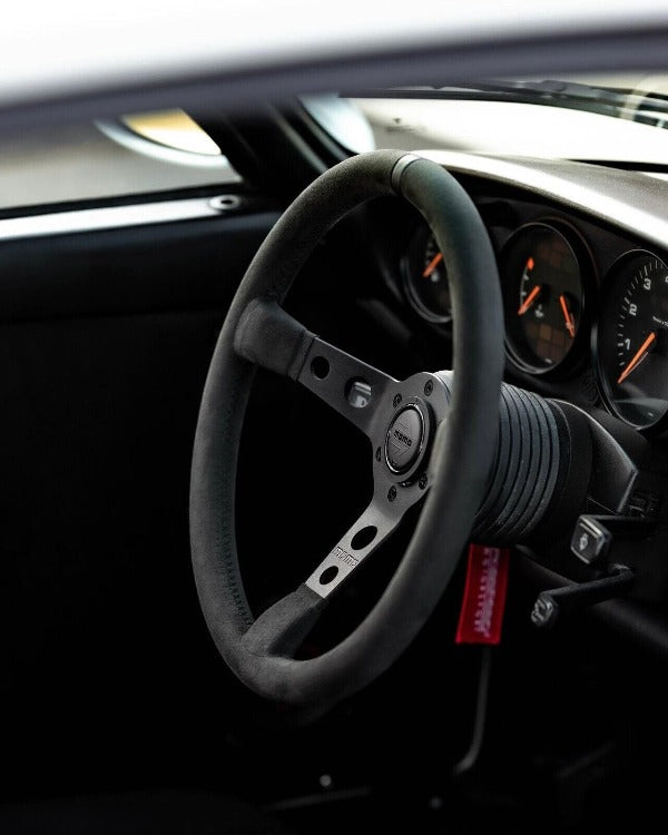 MOMO MOD.07 Black Edition steering wheel