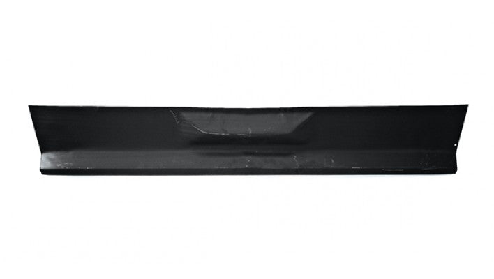 Lower front skirt of Ford Fiesta MK1